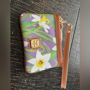 Dooney & Bourke Wristlet !
